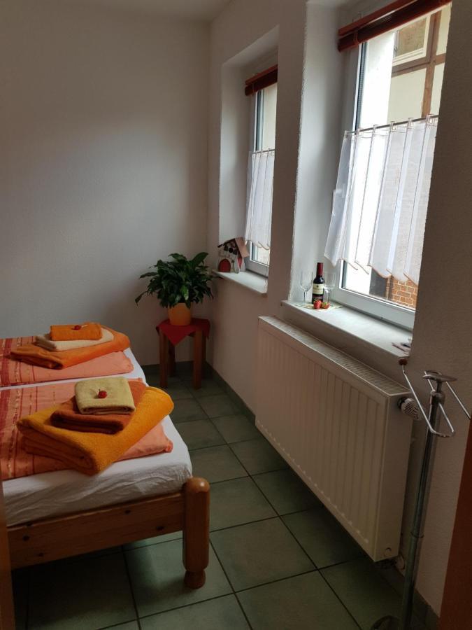 Ferienwohnung Burgenblick ターレ エクステリア 写真