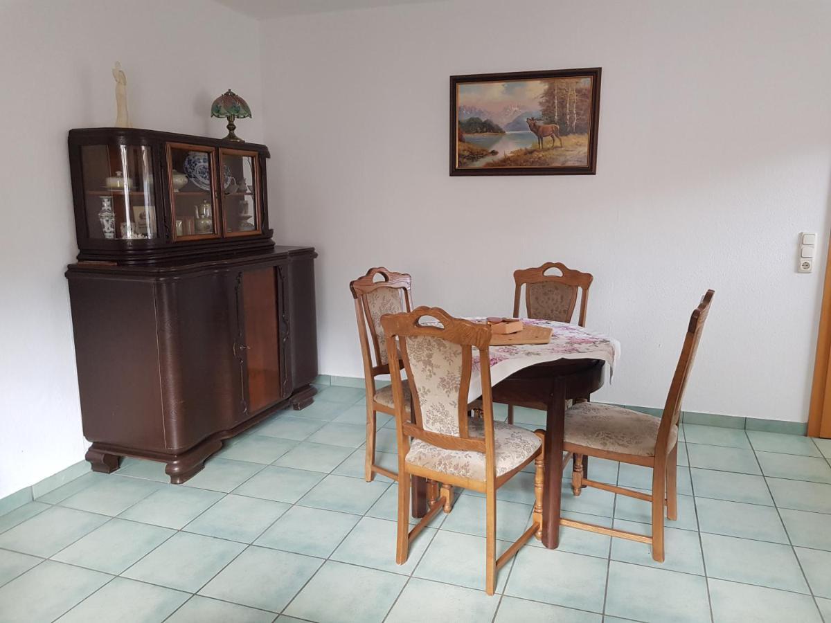 Ferienwohnung Burgenblick ターレ エクステリア 写真